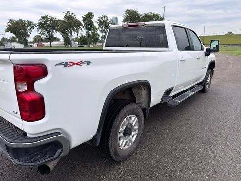 Used 2025 Chevrolet Silverado 2500 LT w/ Convenience Package AWD/4WD image 9