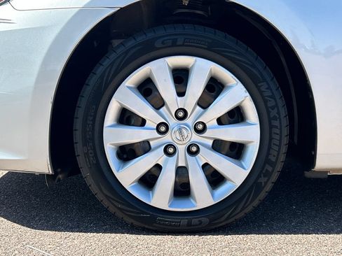Used 2019 Nissan Sentra S FWD image 23