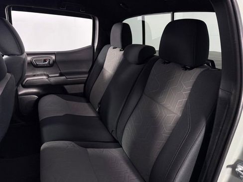 Used 2022 Toyota Tacoma TRD Off-Road w/ Technology Package image 39