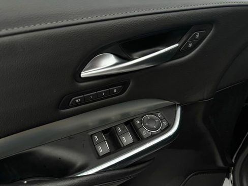 Used 2023 Cadillac XT4 Premium Luxury image 12