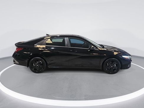 New 2026 Hyundai Elantra SEL Sport Premium FWD image 4