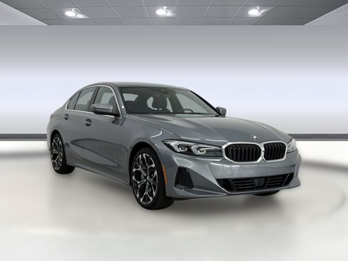 Used 2025 BMW 330i Sedan RWD image 7