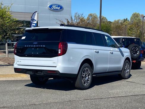 New 2025 Ford Expedition Max Active image 4