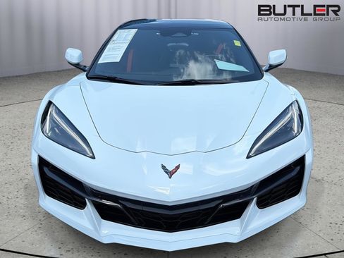 Used 2024 Chevrolet Corvette Z06 RWD image 9