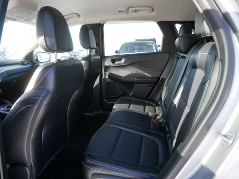 Certified 2024 Ford Escape Platinum image 17