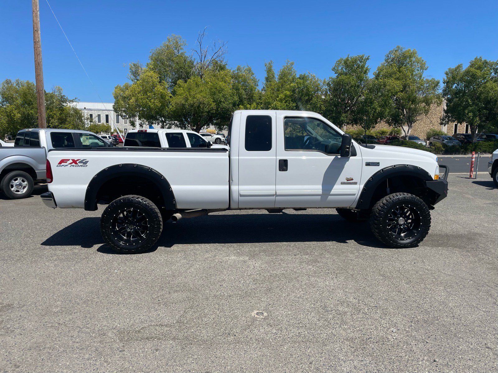 Used 2003 Ford F250 XLT AWD/4WD image 6