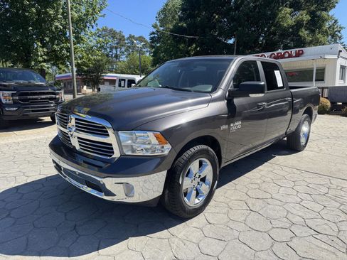 Used 2019 RAM 1500 Big Horn AWD/4WD image 1