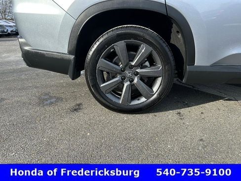 Certified 2024 Honda Pilot Sport image 12