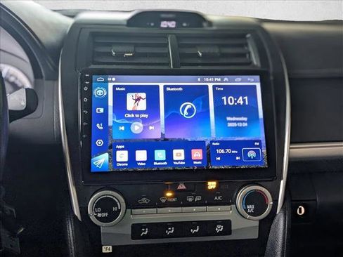 Used 2014 Toyota Camry SE image 13