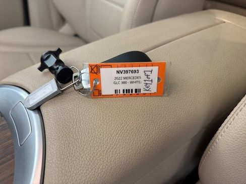 Used 2022 Mercedes-Benz GLC 300 GLC 300 image 27