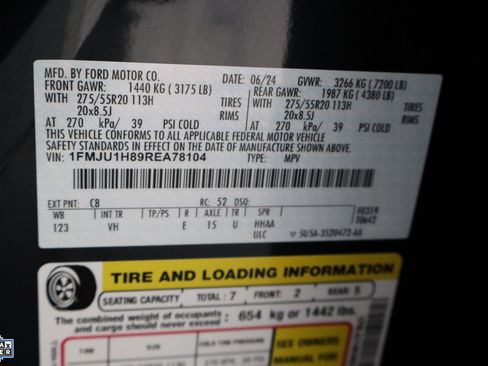 Used 2024 Ford Expedition XLT image 31