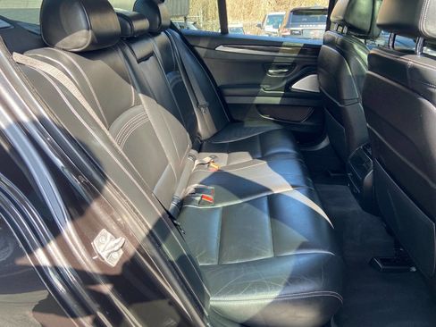 Used 2016 BMW 550i Sedan image 19