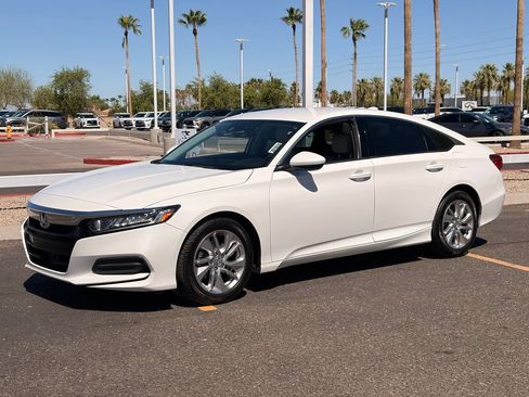 Used 2020 Honda Accord LX image 2