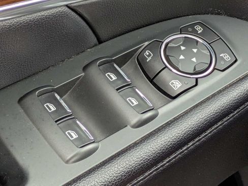 Used 2017 Ford Explorer Limited AWD/4WD image 26