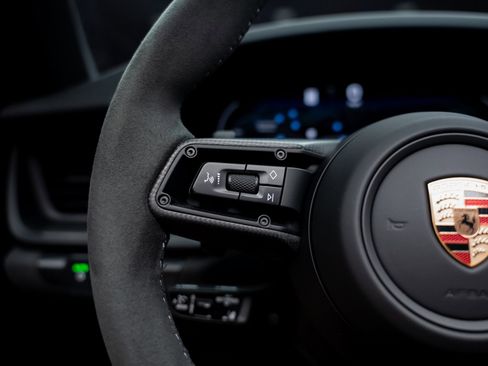 Used 2025 Porsche 911 Targa 4 GTS image 46