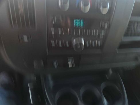 Used 2012 Chevrolet Express 2500 Extended image 12