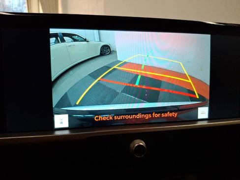 Used 2023 Toyota Crown XLE image 23