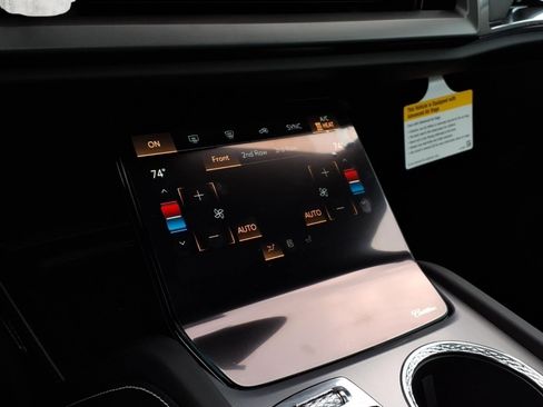 New 2026 Cadillac Vistiq Luxury w/ LPO, Floor Liner Package AWD/4WD image 18