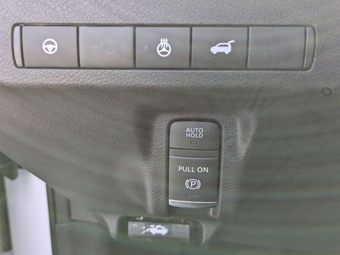 New 2025 Nissan Murano SL image 16