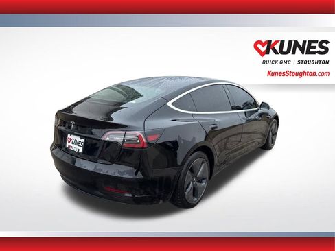 Used 2018 Tesla Model 3 Long Range image 10