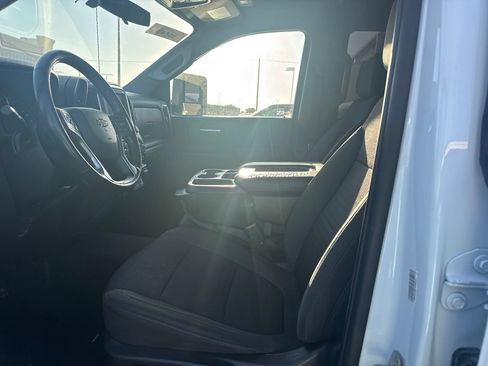 Used 2022 Chevrolet Silverado 2500 LT w/ Convenience Package AWD/4WD image 8