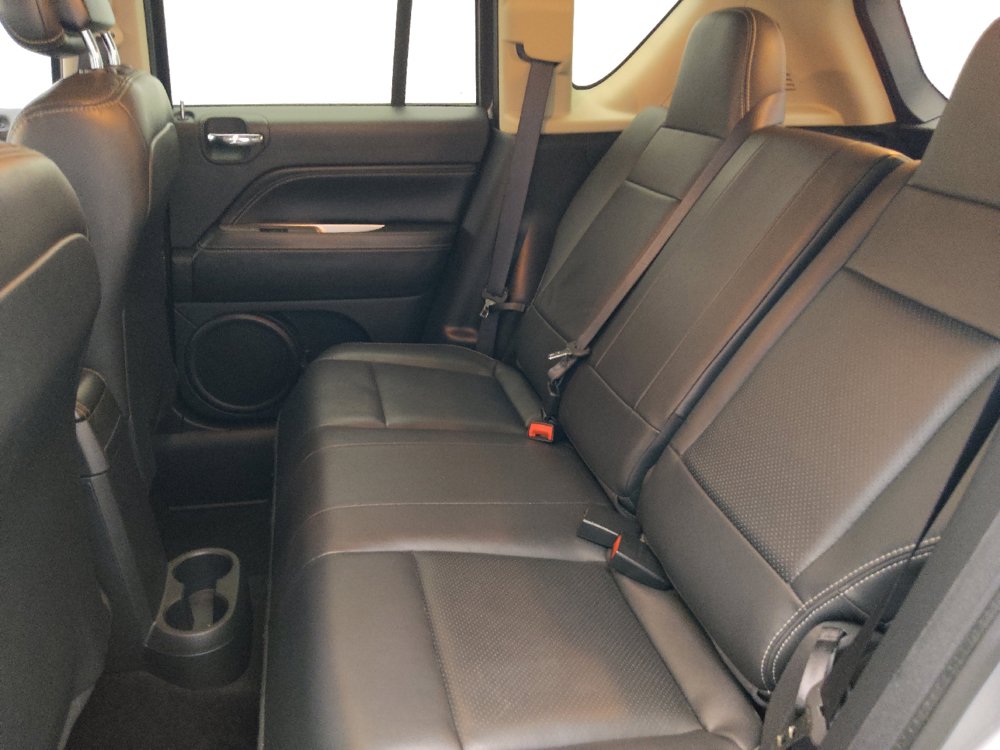 Used 2015 Jeep Compass High Altitude FWD image 18