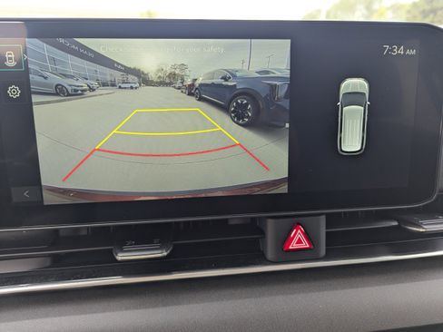 New 2025 Kia Carnival EX image 10