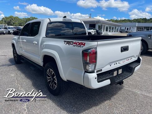 Used 2023 Toyota Tacoma TRD Sport w/ Technology Package AWD/4WD image 12