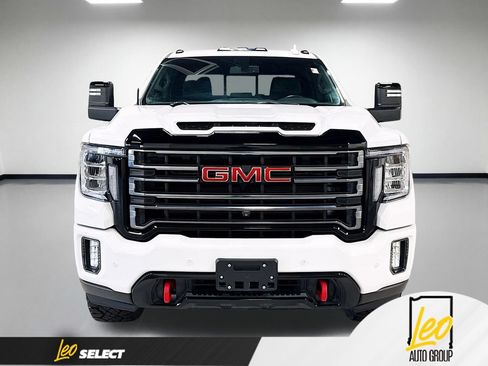 Used 2022 GMC Sierra 2500 AT4 w/ AT4 Preferred Package AWD/4WD image 2