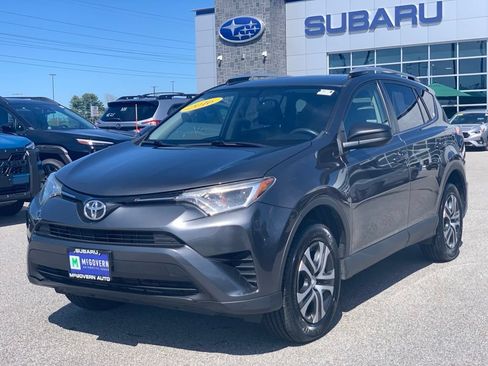 Used 2016 Toyota RAV4 LE AWD/4WD image 3