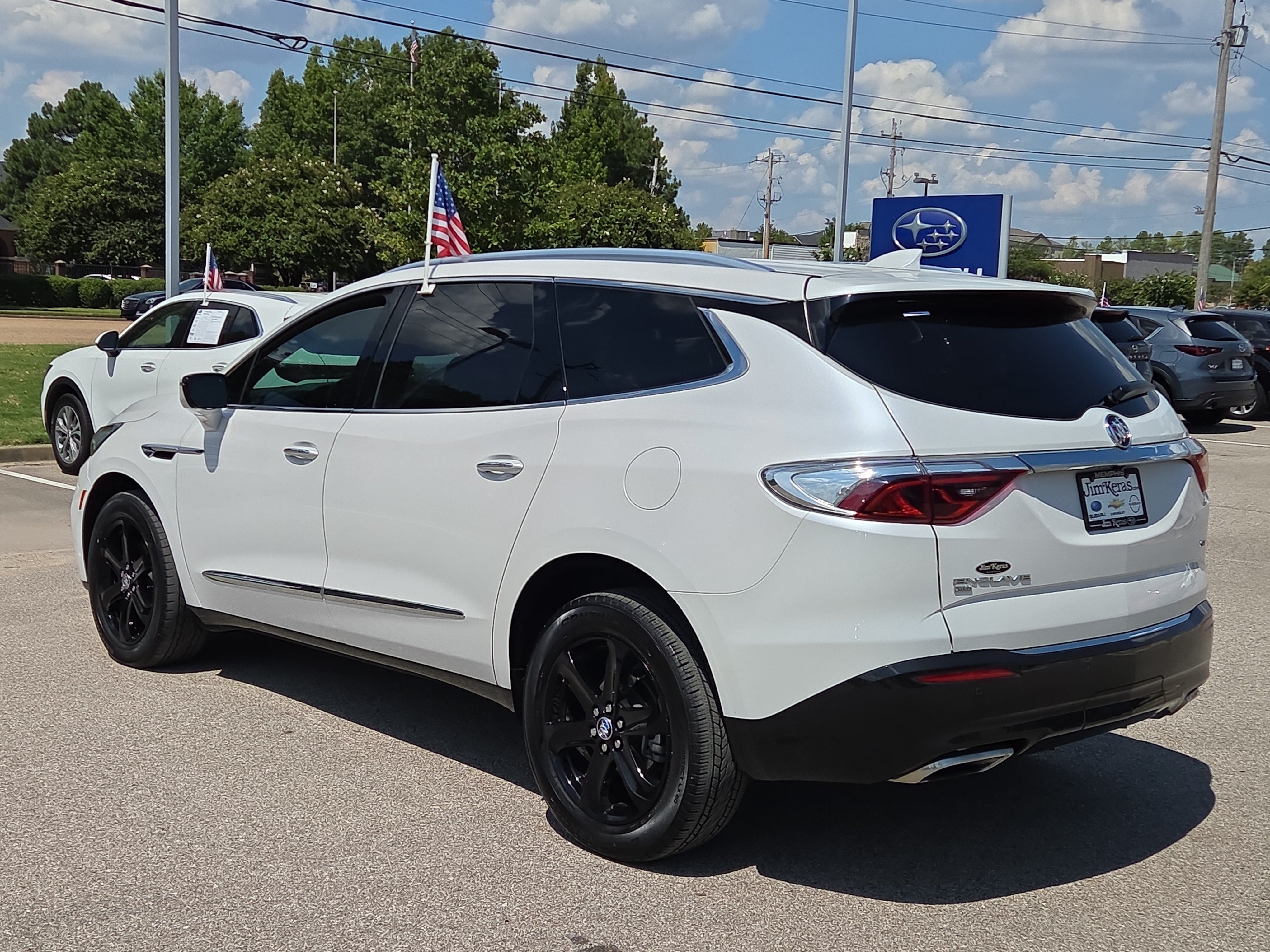 Used 2023 Buick Enclave Essence w/ Sport Touring Edition AWD/4WD image 5