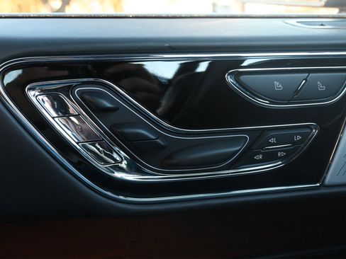 Used 2024 Lincoln Navigator L Black Label image 15