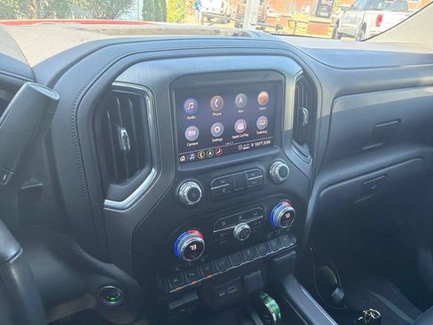 Used 2021 GMC Sierra 1500 Denali w/ Denali Ultimate Package AWD/4WD image 13