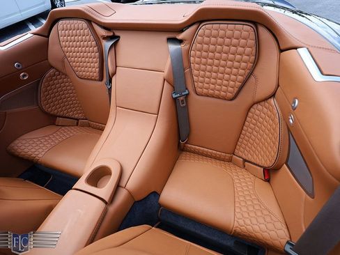 Used 2016 Aston Martin Vanquish Volante RWD image 15