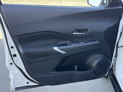 Used 2023 Nissan Kicks SV FWD image 50