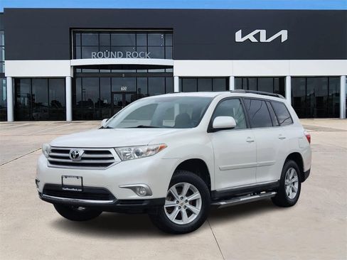 Used 2012 Toyota Highlander FWD image 1