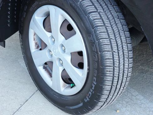 Used 2008 Hyundai Accent GLS FWD image 15