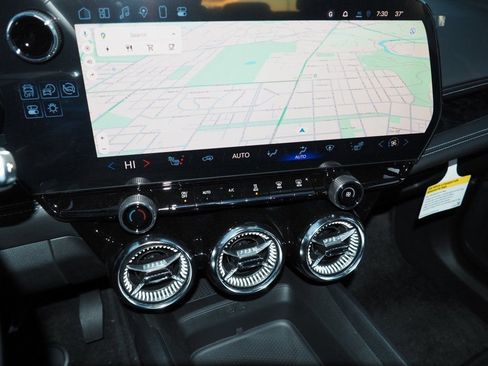 New 2025 Chevrolet Blazer EV LT w/ Super Cruise Package AWD/4WD image 12
