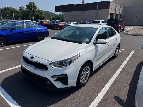 Used 2020 Kia Forte Sedan FWD image 2