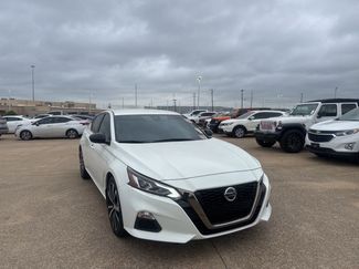 Used 2021 Nissan Altima 2.5 SR video 2