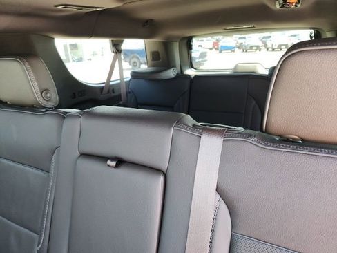 Certified 2022 GMC Yukon XL Denali AWD/4WD image 16