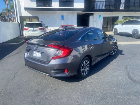 Used 2017 Honda Civic EX image 6