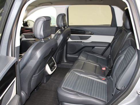 Used 2024 Lincoln Nautilus Reserve image 24