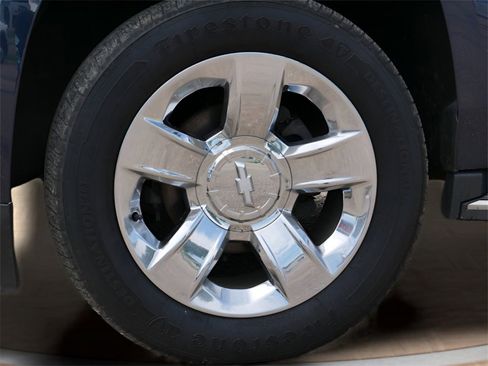 Used 2019 Chevrolet Suburban Premier w/ Max Trailering Package image 9