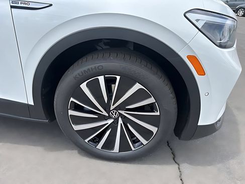 New 2026 Volkswagen ID.4 Pro AWD/4WD image 11