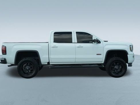 Used 2018 GMC Sierra 1500 SLT w/ All Terrain Package AWD/4WD image 10