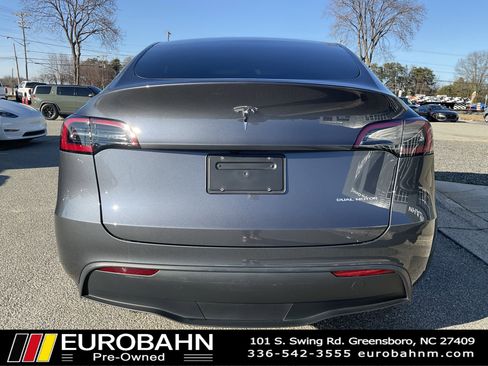 Used 2023 Tesla Model Y Long Range image 4