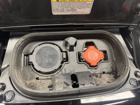 Used 2021 Nissan Leaf SV image 23