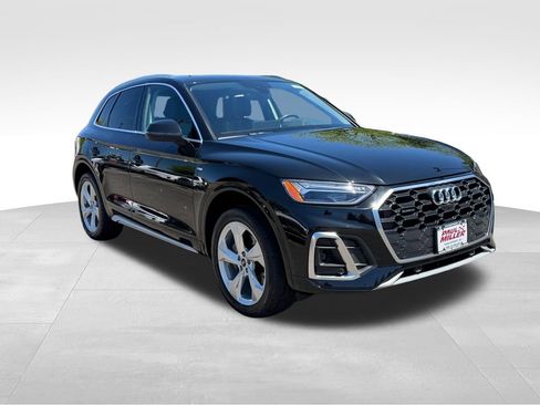 Used 2023 Audi Q5 2.0T Premium Plus w/ Premium Plus Package AWD/4WD image 4