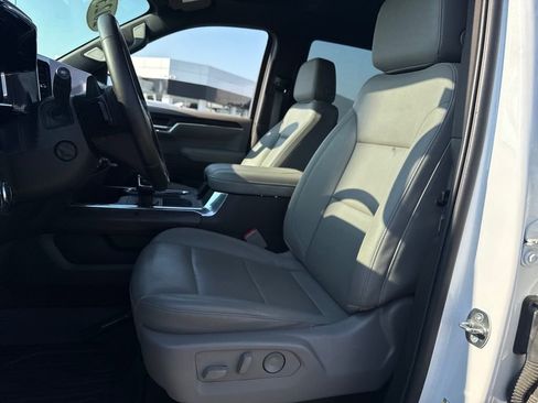 Used 2023 GMC Sierra 1500 SLT w/ SLT Premium Plus Package image 17